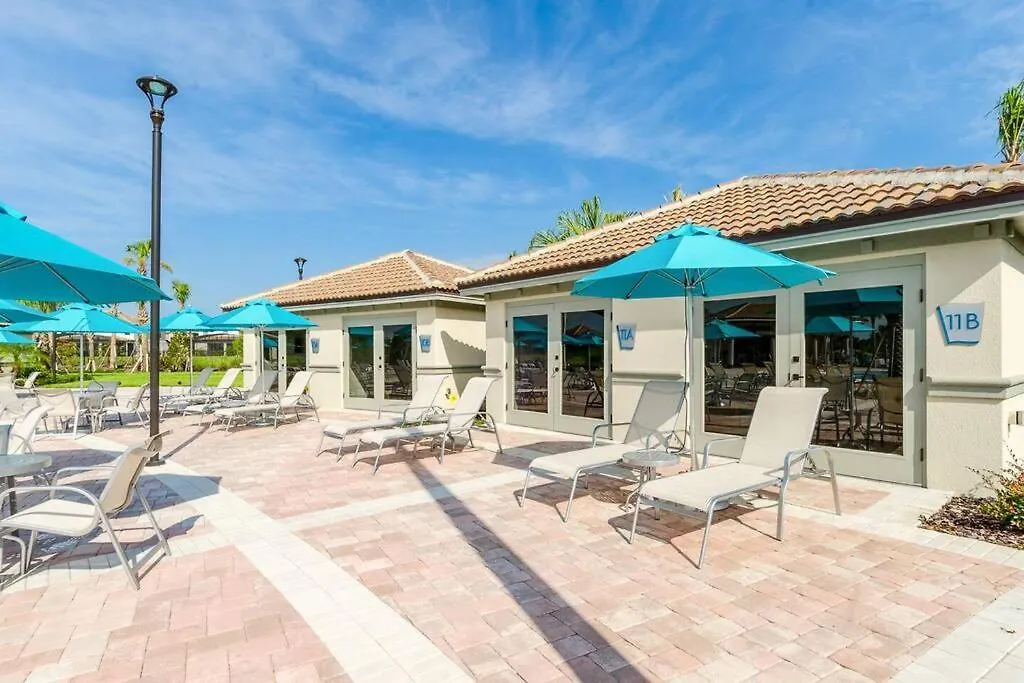 Champions Oasis - Spacious Villa & Free Pool Heat Davenport Holiday home