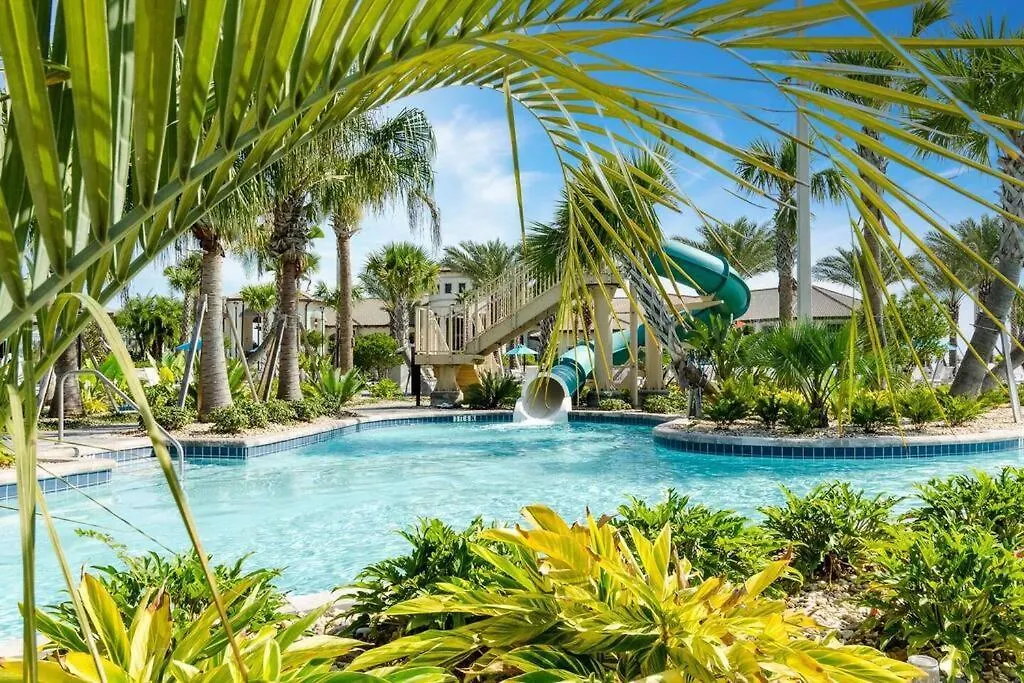 Holiday home Champions Oasis - Spacious Villa & Free Pool Heat Davenport