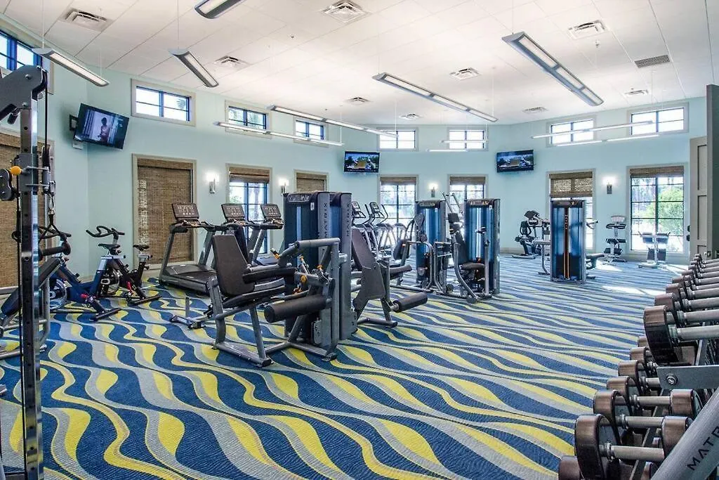 Champions Oasis - Spacious Villa & Free Pool Heat Davenport United States