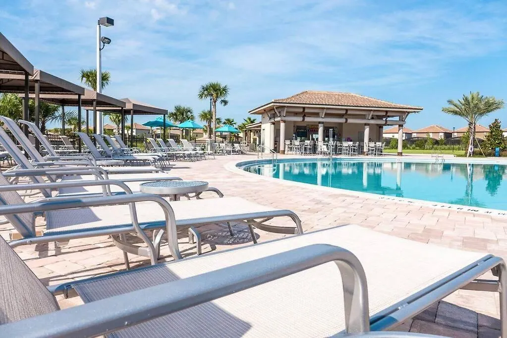 Champions Oasis - Spacious Villa & Free Pool Heat Davenport 0*,