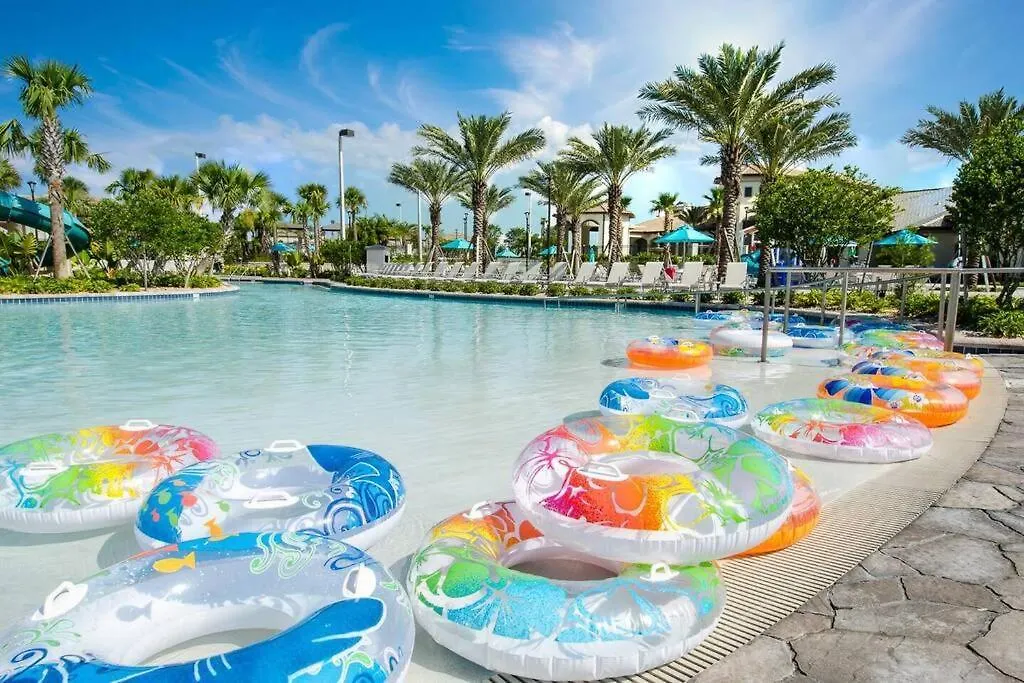 Champions Oasis - Spacious Villa & Free Pool Heat Davenport Holiday home